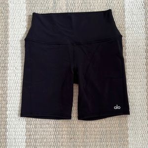 Alo 7” Biker Shorts